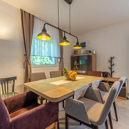 Villa Zora, Starigrad Paklenica, Seline Eksteriør billede